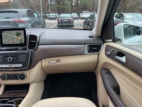 Used 2017 Mercedes-Benz GLE 350 image 16