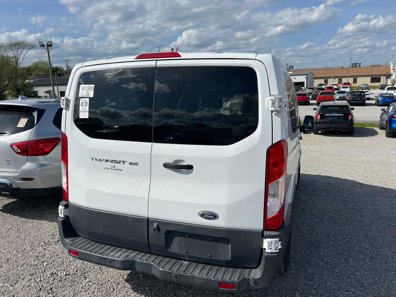 Used 2016 Ford Transit 150 XL RWD image 3