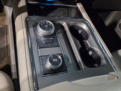 Used 2021 Ford Expedition Max XLT image 33