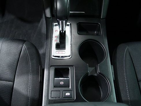 Used 2016 Subaru Legacy 2.5i Premium image 22