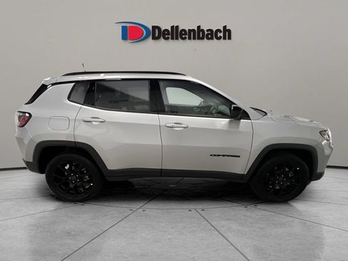 Used 2025 Jeep Compass Latitude w/ Altitude Special Edition AWD/4WD image 6