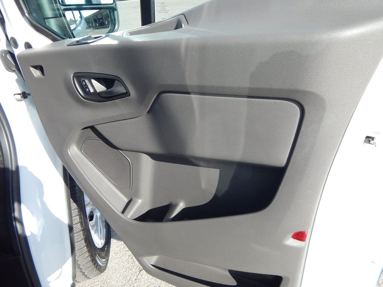 Used 2025 Ford Transit 250 Low Roof w/ Exterior Upgrade Package RWD image 21