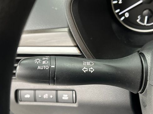 Used 2024 Nissan Altima 2.5 SV image 37