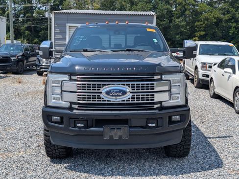 Used 2018 Ford F350 Platinum w/ Platinum Ultimate Package AWD/4WD image 2