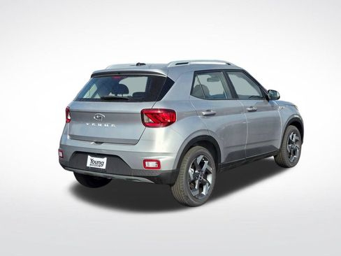 Used 2026 Hyundai Venue SEL FWD image 3