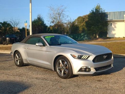 Used 2015 Ford Mustang Convertible w/ Equipment Group 051A image 2