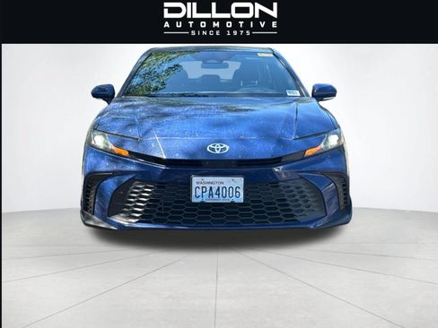 Used 2025 Toyota Camry SE FWD image 12