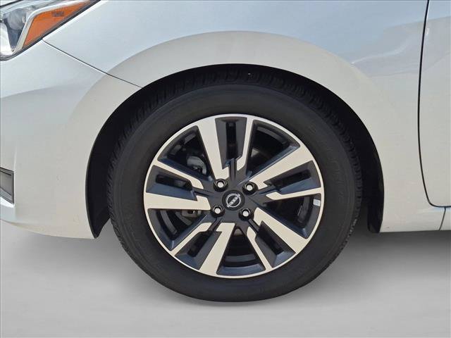 Used 2023 Nissan Versa SV FWD image 23
