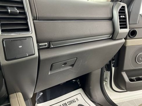 Used 2021 Ford Expedition XLT RWD image 35
