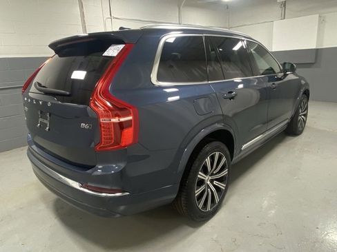 Used 2023 Volvo XC90 B6 Plus w/ Protection Package image 3