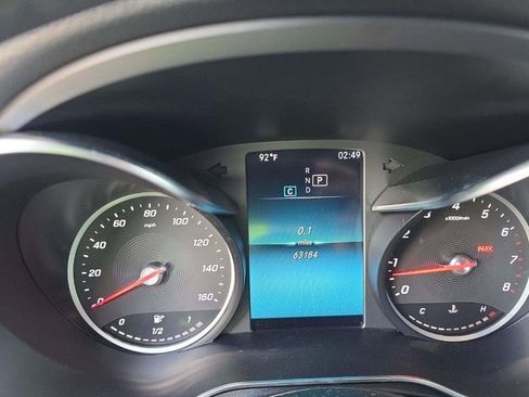 Used 2021 Mercedes-Benz GLC 300 image 6