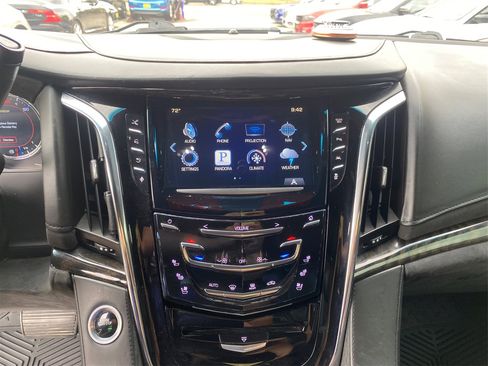 Used 2016 Cadillac Escalade ESV Platinum image 24