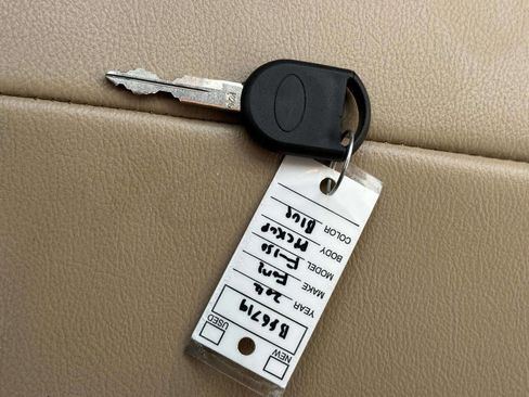 Used 2012 Ford F150 Lariat image 30