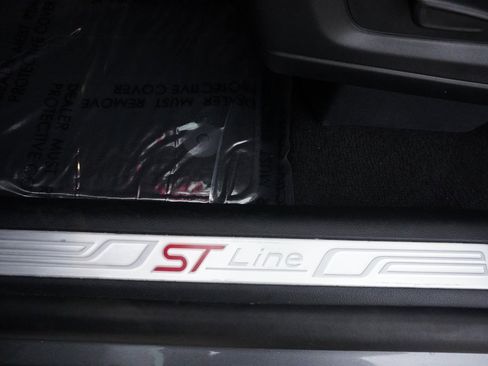 Certified 2025 Ford Explorer ST-Line w/ Premium Package image 36