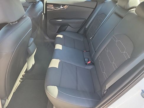 Used 2022 Kia Forte GT-Line image 6