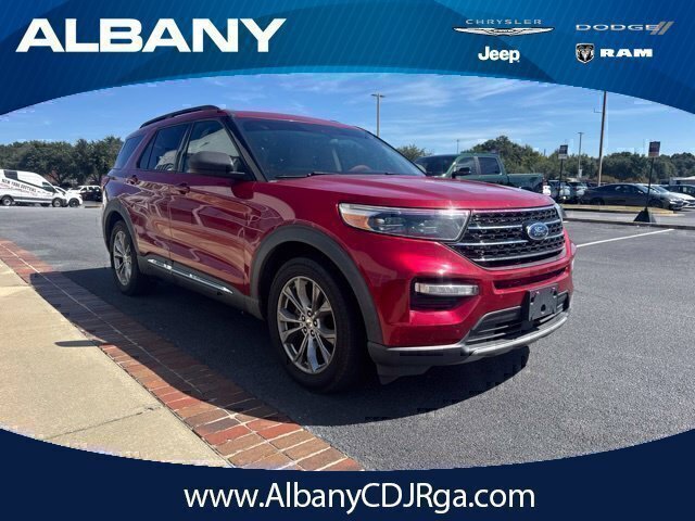 Used 2020 Ford Explorer XLT w/ Equipment Group 202A RWD image 2