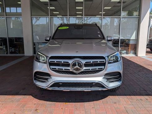 Used 2023 Mercedes-Benz GLS 580 4MATIC image 2