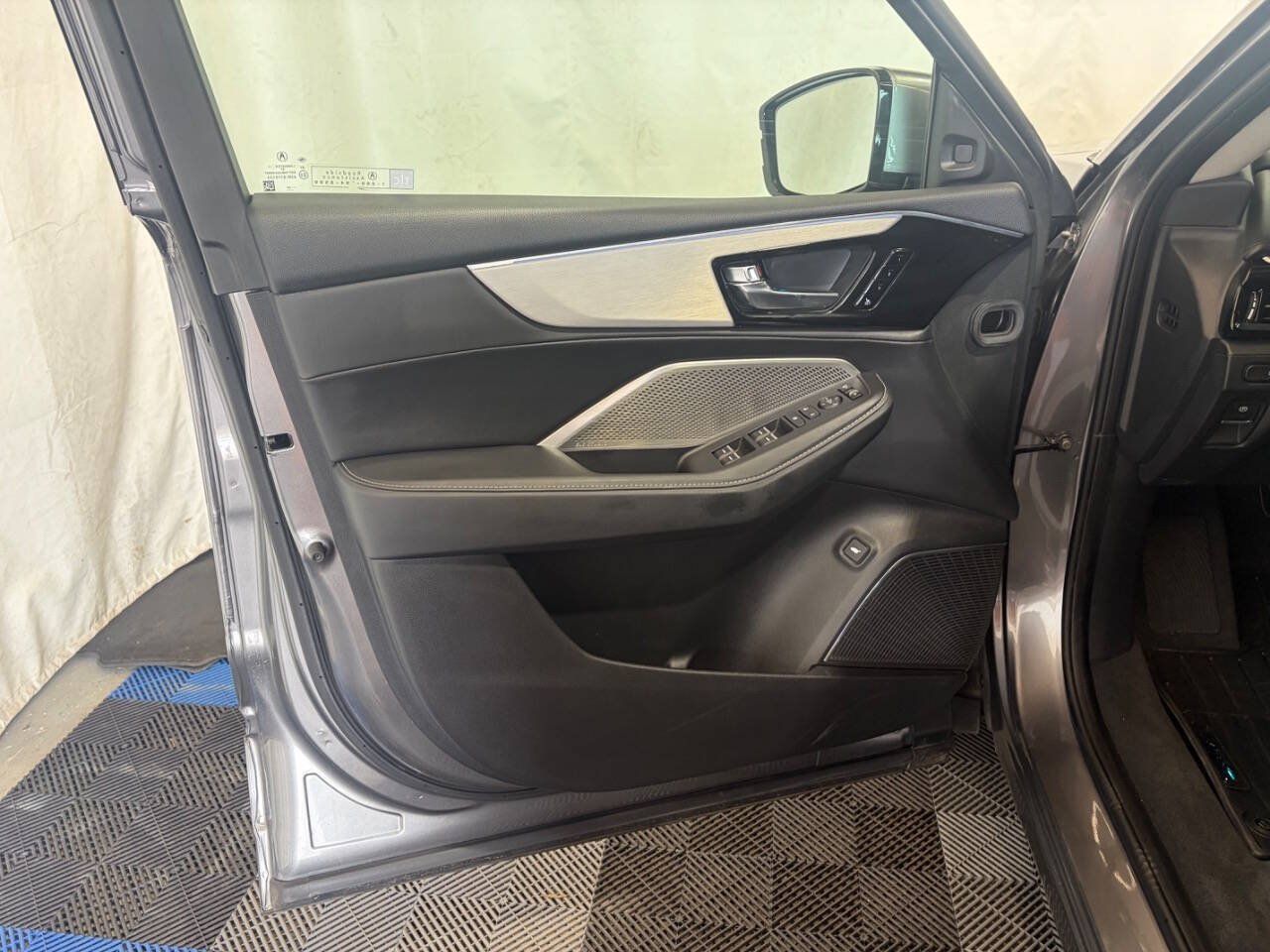 Used 2024 Acura MDX w/ Technology Package AWD/4WD image 8