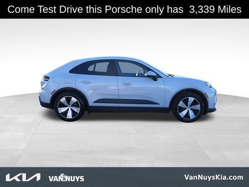 Used 2024 Porsche Macan 4 Electric image 2