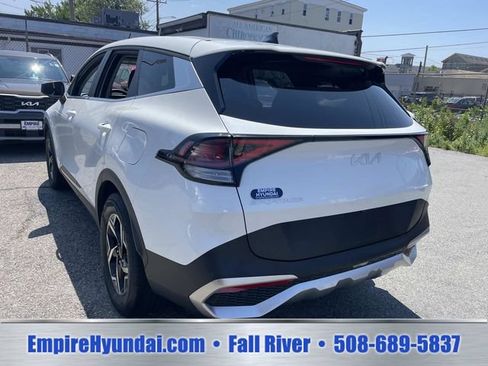 Used 2024 Kia Sportage LX FWD image 8