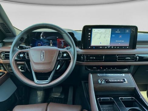 Used 2025 Lincoln Aviator Reserve w/ Equipment Group 201A AWD/4WD image 21