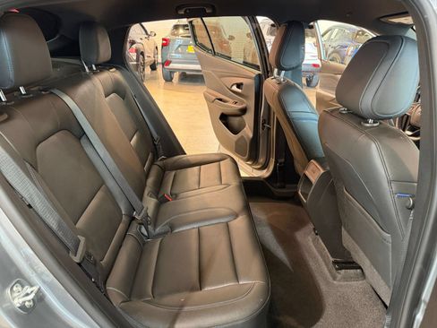 Used 2025 Buick Envista Sport Touring FWD image 36
