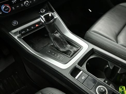 Used 2020 Audi Q3 2.0T Premium Plus w/ Premium Plus Package image 35