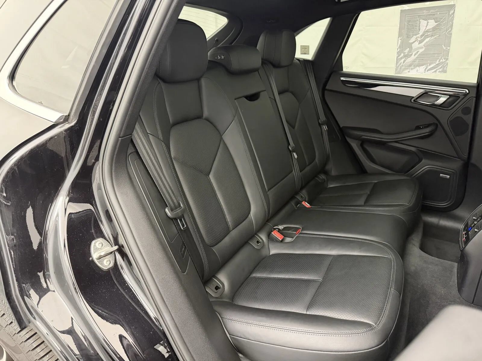 Used 2016 Porsche Macan S AWD/4WD image 22