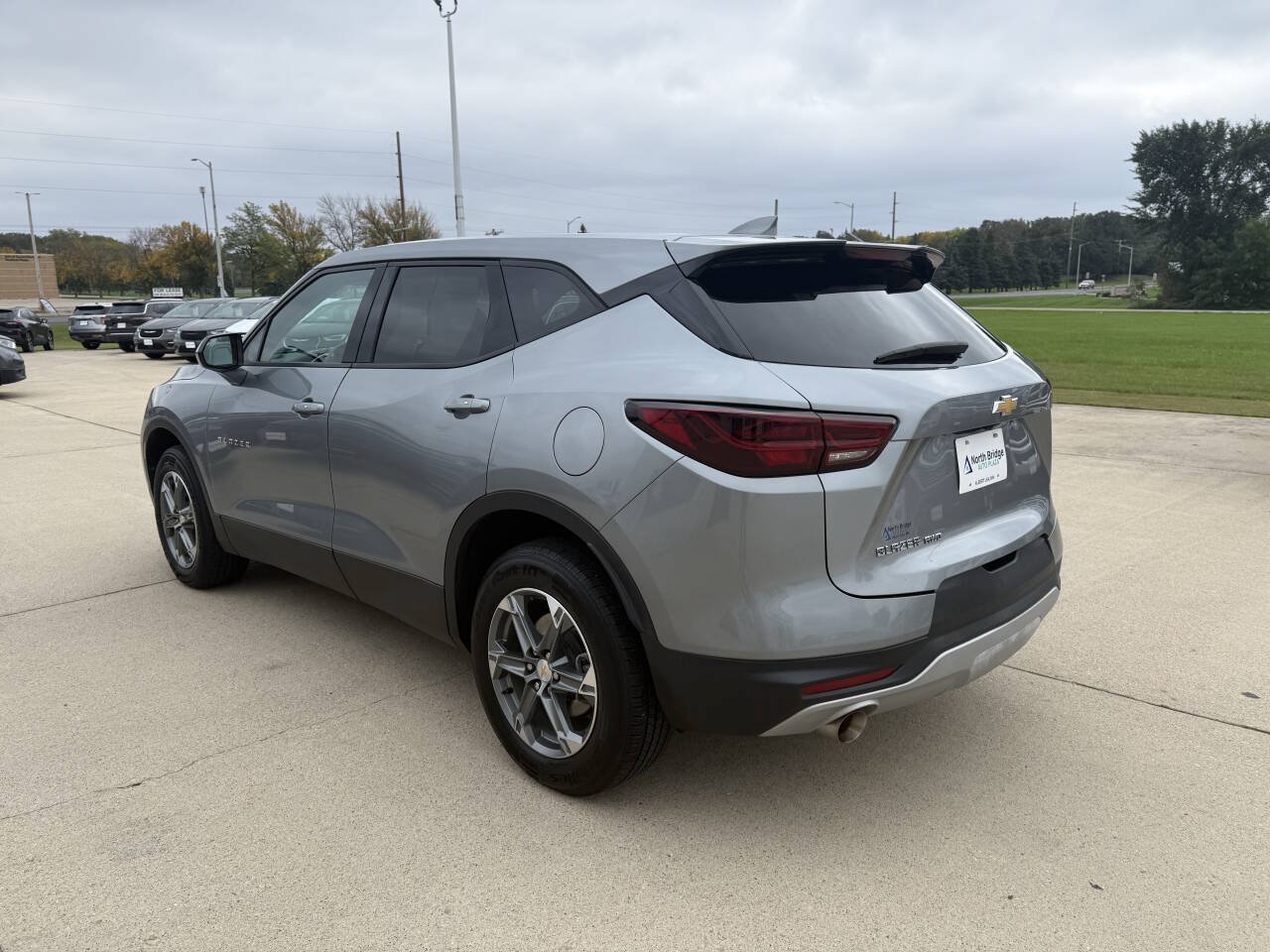 Used 2024 Chevrolet Blazer LT AWD/4WD image 3
