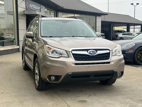Used 2016 Subaru Forester 2.5i Touring w/ Eyesight & Navigation System image 11