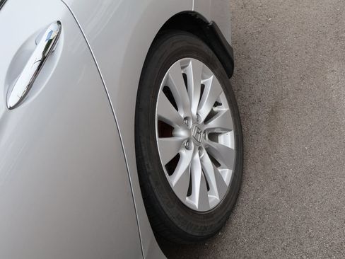 Used 2013 Honda Accord EX-L image 32