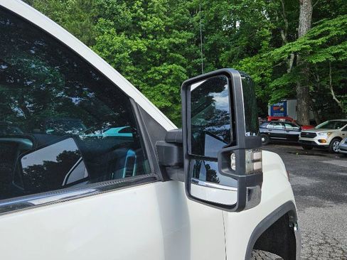 Used 2017 GMC Sierra 3500 SLT w/ Duramax Plus Package image 27