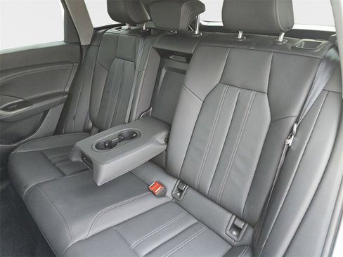 Certified 2025 Audi Q6 e-tron Premium w/ Convenience Package image 14