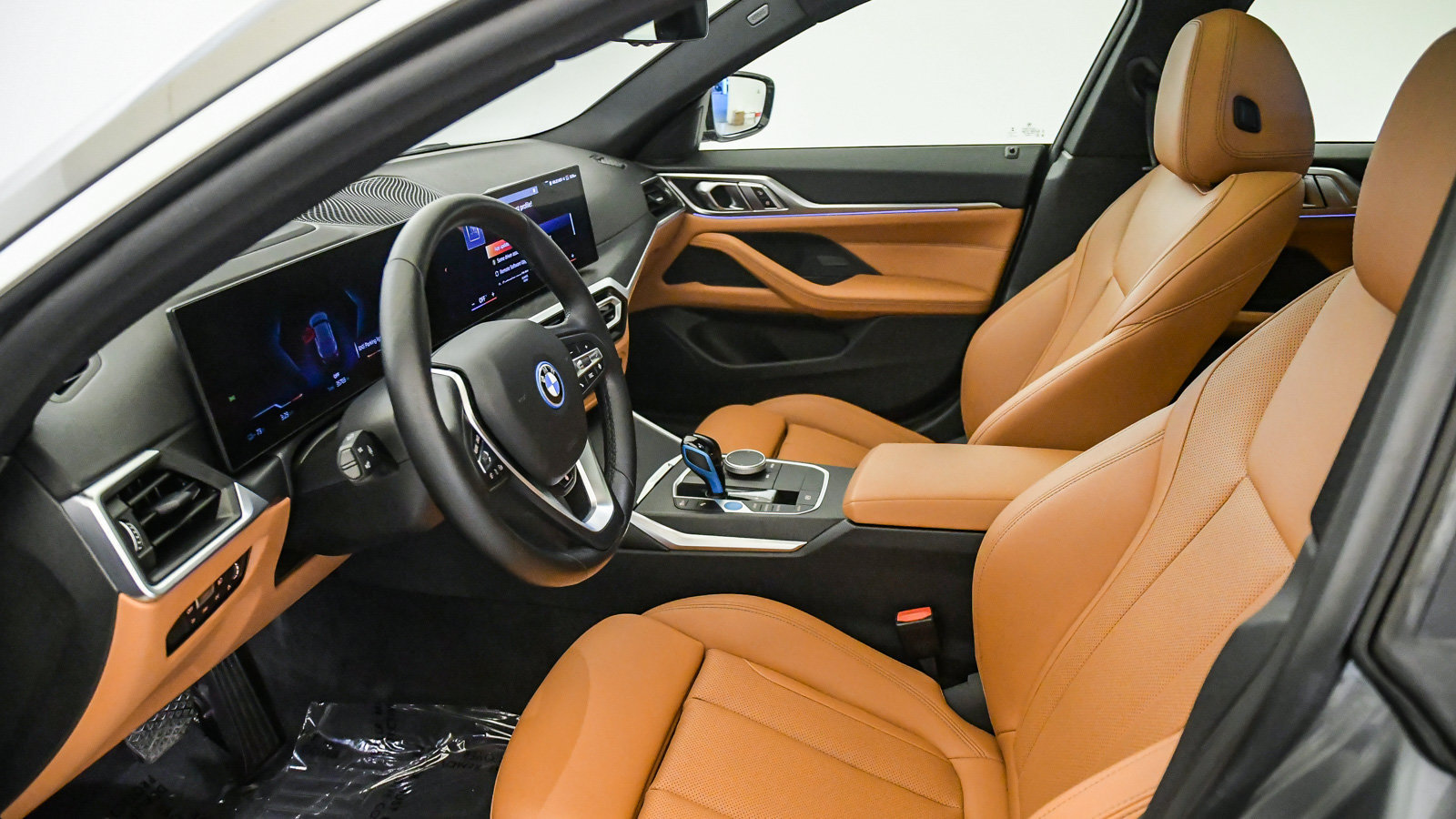 Used 2023 BMW i4 eDrive40 w/ Premium Package RWD image 17