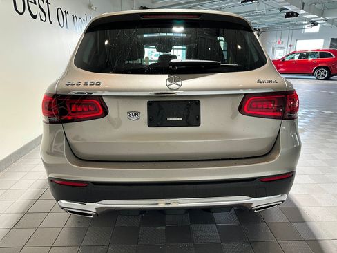 Used 2020 Mercedes-Benz GLC 300 4MATIC image 5