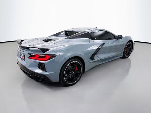 Used 2024 Chevrolet Corvette Stingray Premium Conv w/ Z51 Performance Package RWD image 7