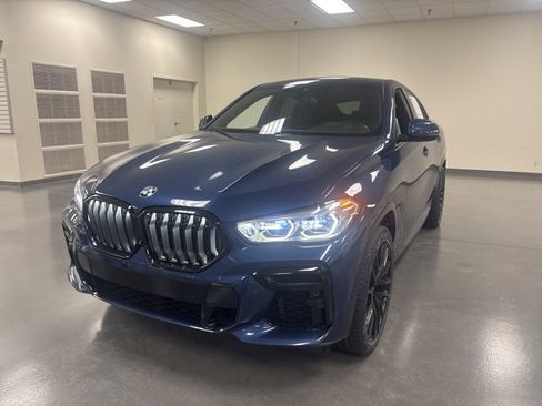Used 2022 BMW X6 M50i w/ Executive Package image 3