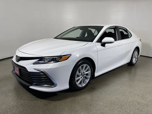 Certified 2024 Toyota Camry LE FWD image 7