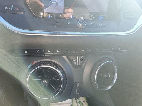 Certified 2022 Chevrolet Blazer LT w/ Sound & Technology Package image 36