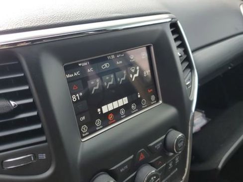 Certified 2021 Jeep Grand Cherokee Laredo image 13