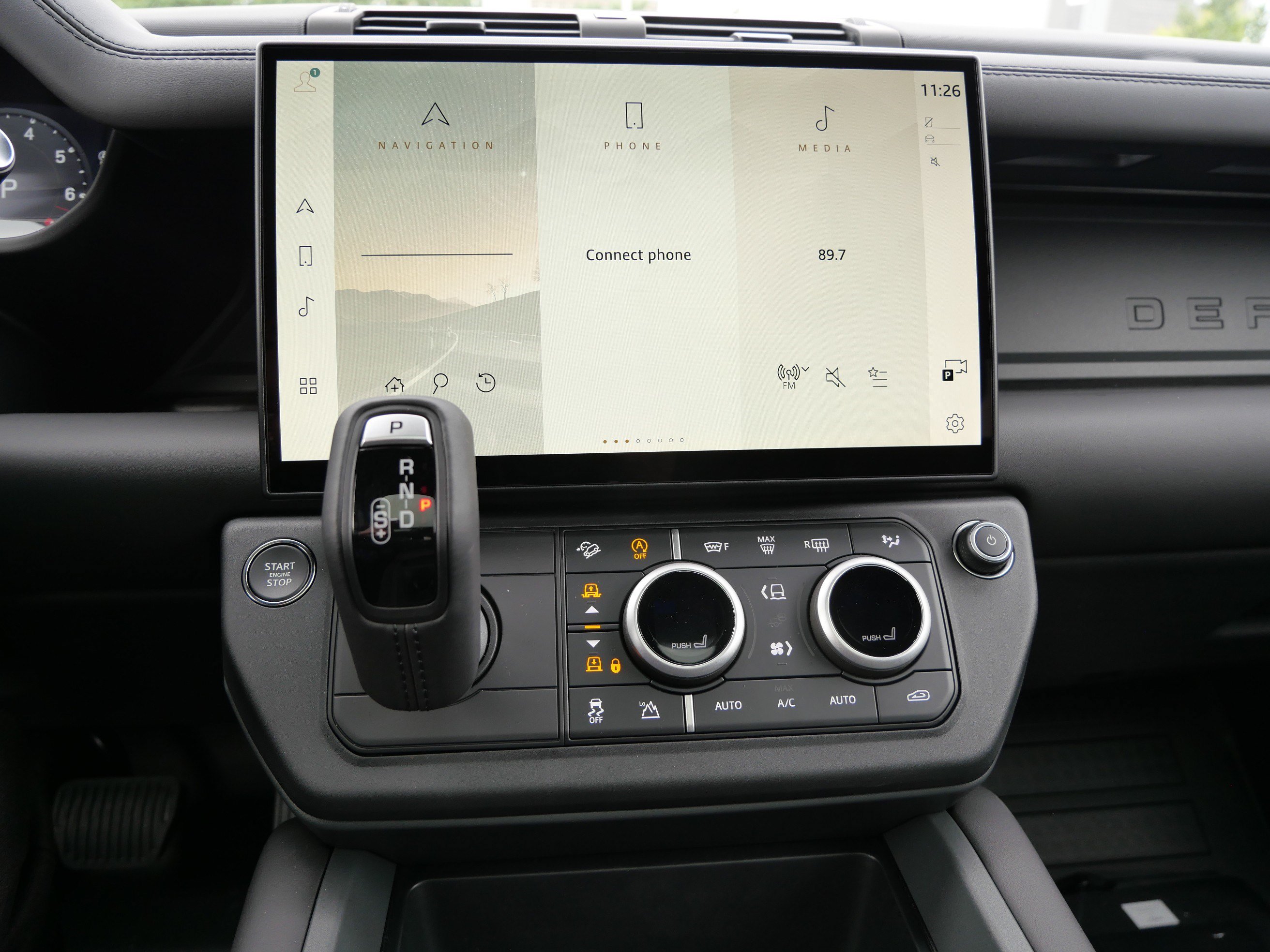 New 2026 Land Rover Defender 110 X-Dynamic SE AWD/4WD image 7
