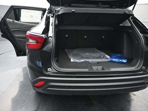 New 2026 Chevrolet Trax LT image 8