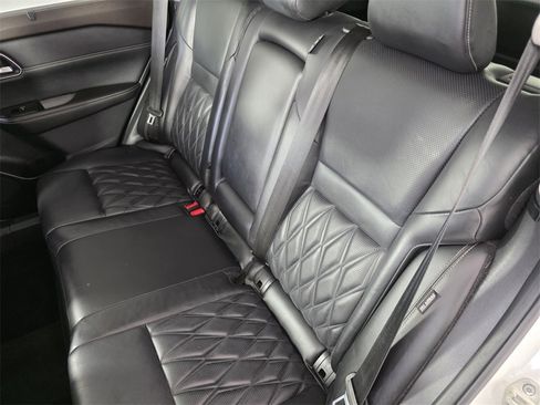 Used 2021 Nissan Rogue Platinum image 16