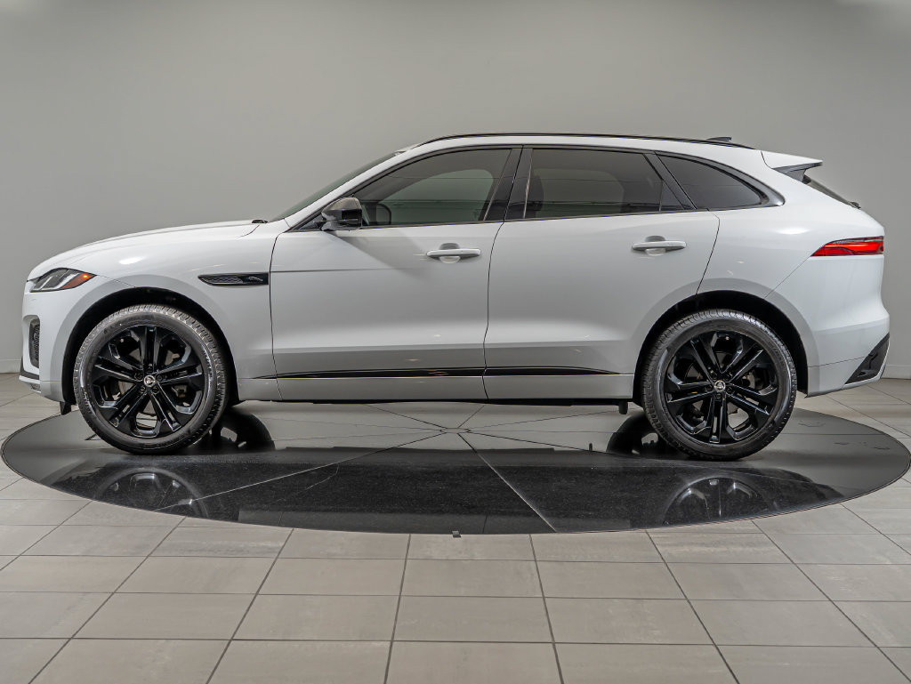 Used 2025 Jaguar F-PACE R-Dynamic S AWD/4WD image 6