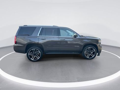 Used 2017 Chevrolet Tahoe Premier AWD/4WD image 9