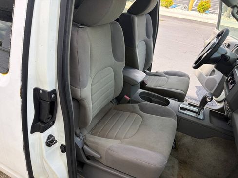 Used 2013 Nissan Frontier S RWD image 11