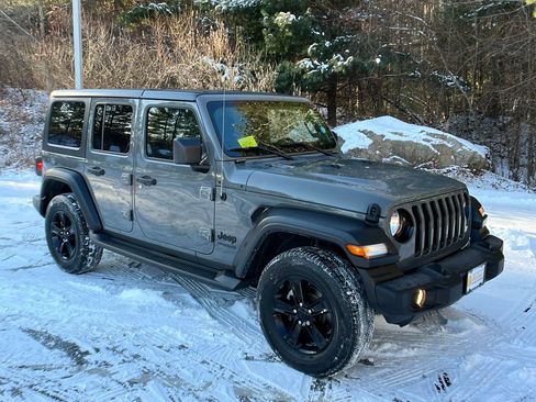 Used 2022 Jeep Wrangler Unlimited Sport image 7