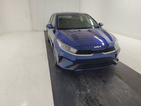 Used 2022 Kia Forte LXS FWD image 14