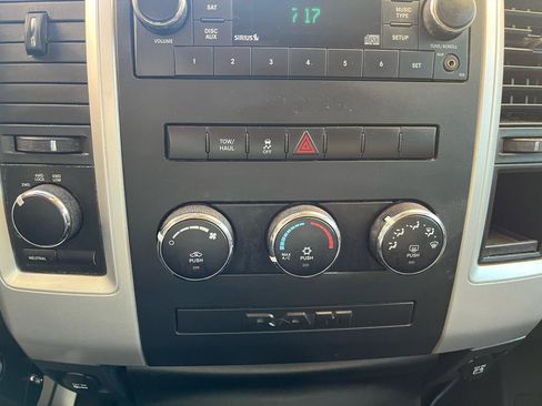 Used 2012 RAM 1500 Classic SLT AWD/4WD image 17