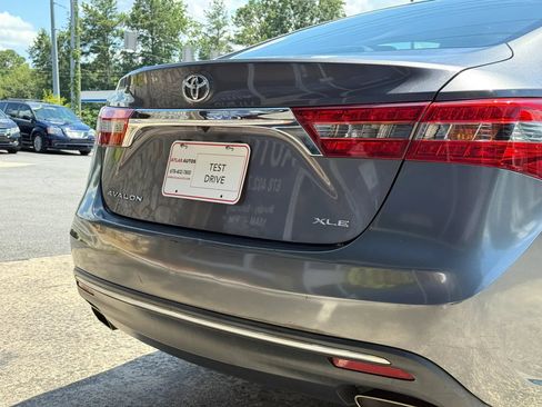 Used 2016 Toyota Avalon XLE FWD image 14
